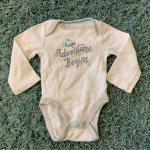 ⭐️ 5 for $15 Newborn Long Sleeve Onesie